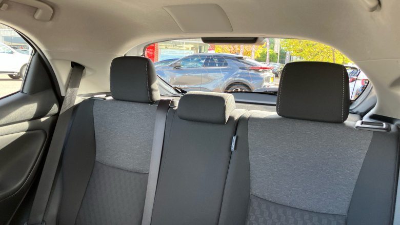 Toyota Yaris 1.5 Hybrid Design 5dr CVT Hybrid Hatchback